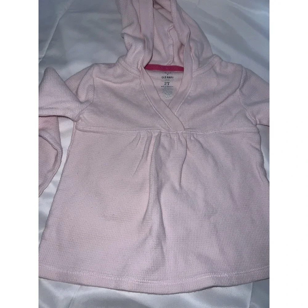 Old Navy Pull-Over Shirt Size 2T 100% Cotton No Stain No Rips